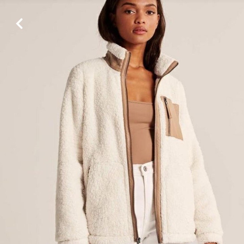 Abercrombie Sherpa Jacket Size S